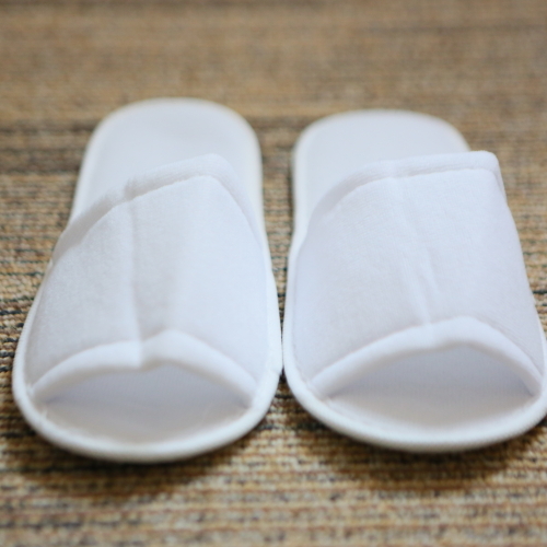 安心清潔！客室のスリッパ