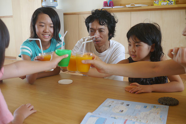 マンゴースムージーで乾杯！