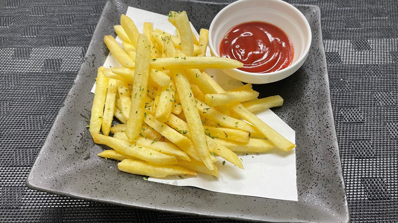 夕食ポテトフライ