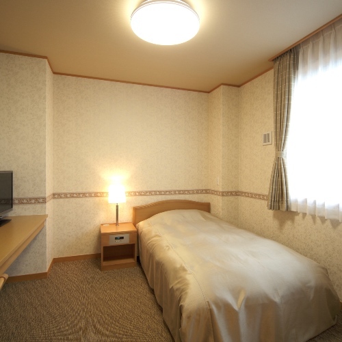 Iwamuro Onsen Menmentei Wataya Ideally located in the Niigata Central area, Menmentei Wataya promises a relaxing and wonderful visit. Offering a variety of facilities and services, the property provides all you need for a good nigh