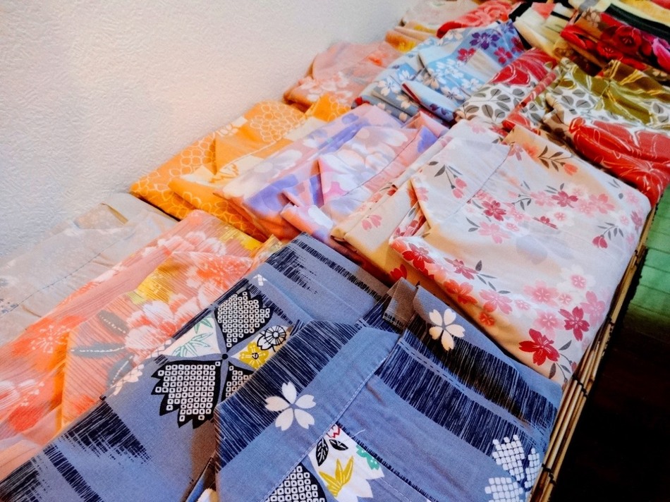 嬉しい選べる色浴衣♪