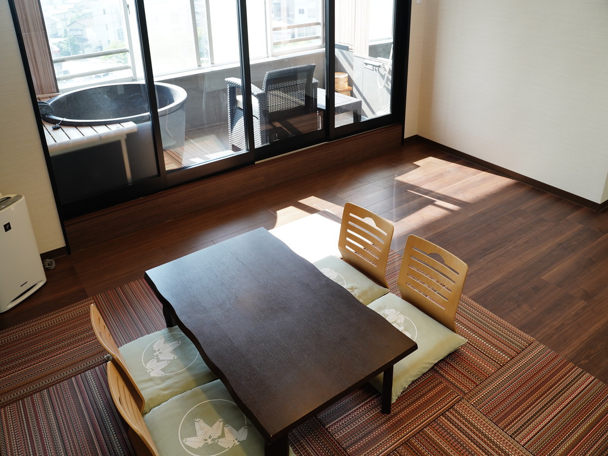 和モダンスイート和洋室