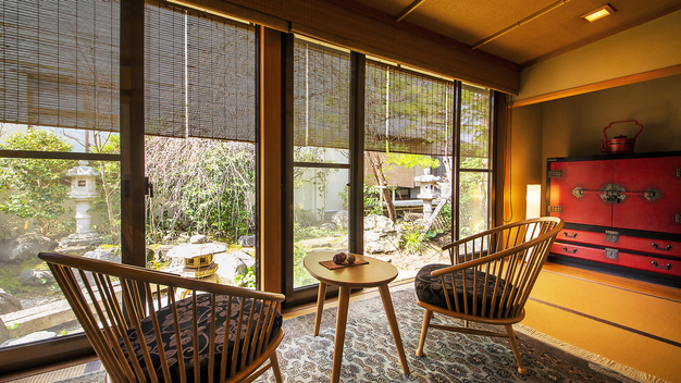 【新館-所縁-yukari-】部屋からの庭園の眺め