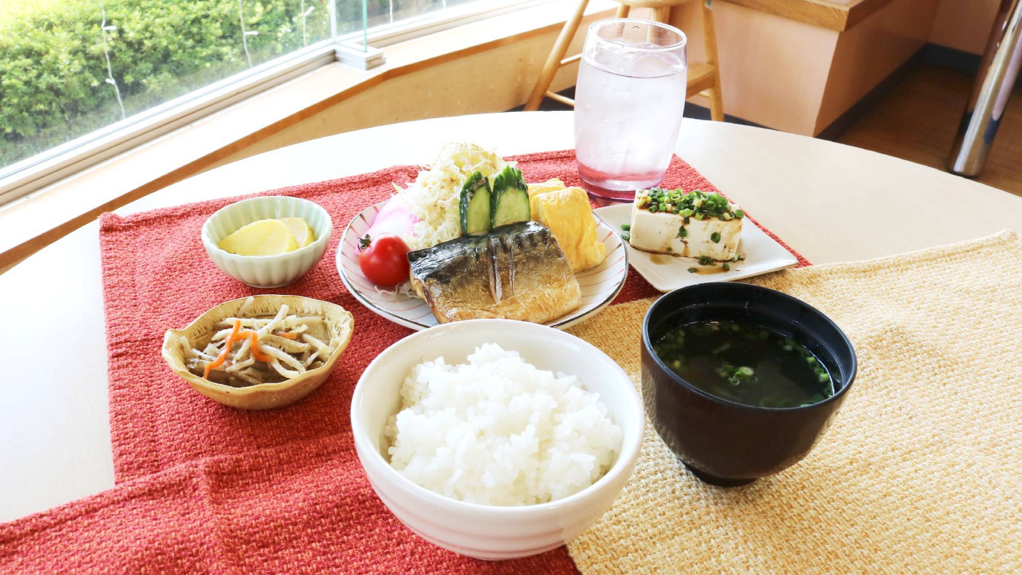 Yurara Kazoku no Yu Stop at Yurara Kazoku no Yu to discover the wonders of Matsuyama. The property offers a wide range of amenities and perks to ensure you have a great time. Facilities like facilities for disabled guest