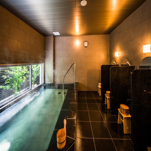 Super Hotel Fujimiya Natural Onsen Sakuya no Yu Super Hotel Fujinomiya is conveniently located in the popular Fujinomiya area. The property offers a wide range of amenities and perks to ensure you have a great time. Facil