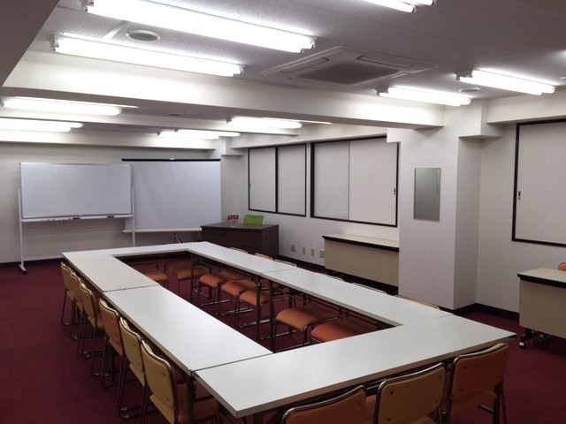 【会議室】ご予約はお電話にて承っております。