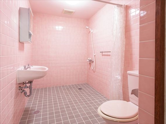  ３階フロア主賓室専用のシャワー・トイレ