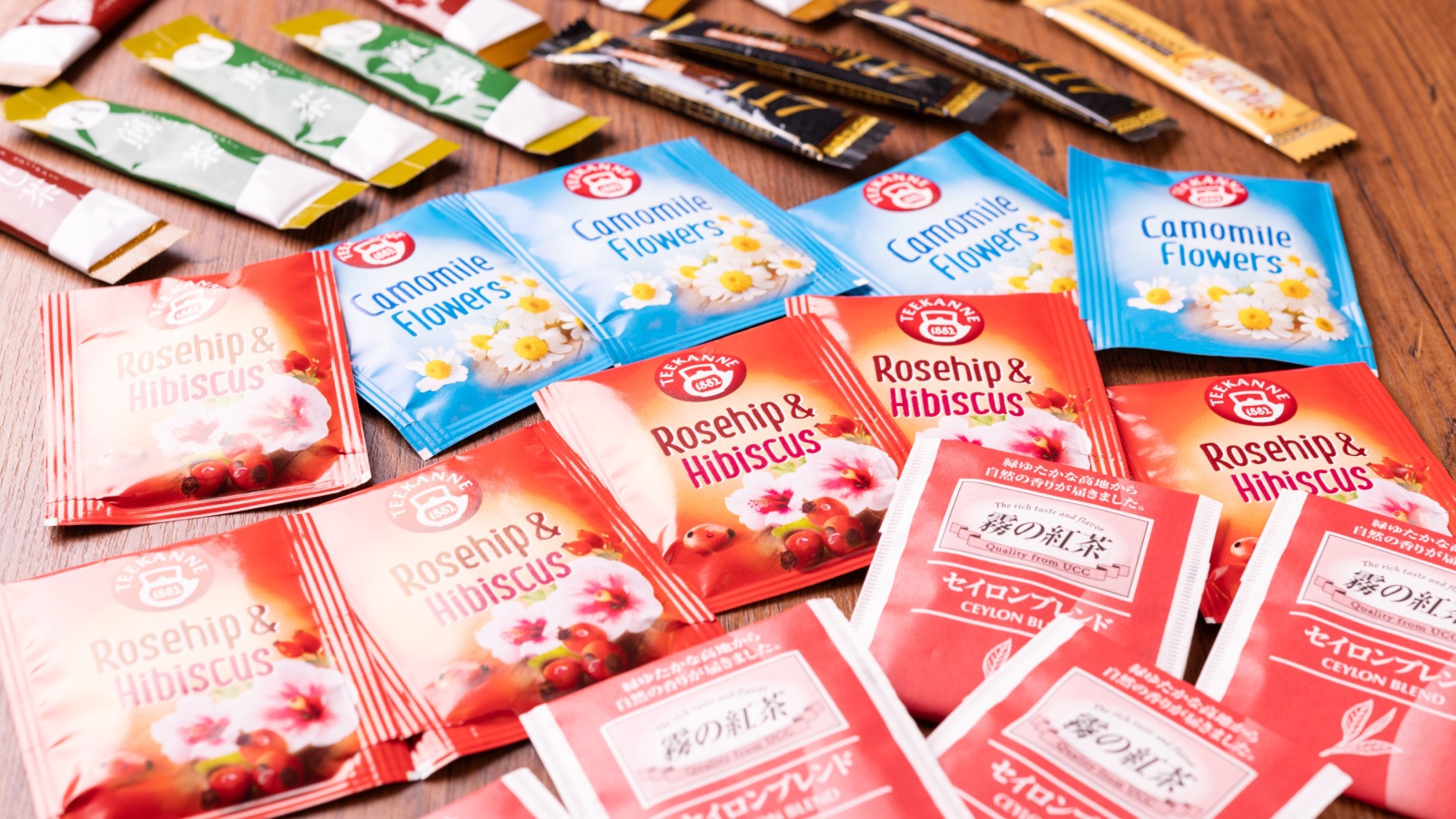 ティーパックなどフロント前にてご用意しております。