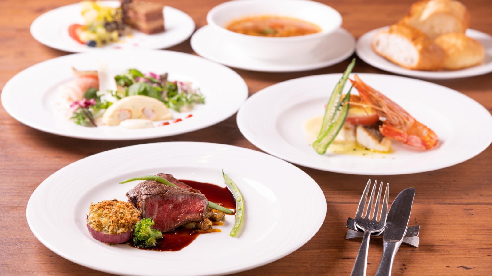 旬の厳選食材でつくる創作フレンチ