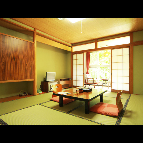 This photo about Yunishikawa Hakuun no Yado Yamashiroya shared on HyHotel.com