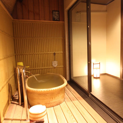 2015年3月改装壱の棟・源泉かけ流し露天風呂付和室モダンルーム60平米（ツインベット）