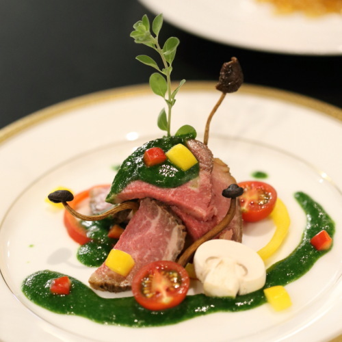 （晩秋）洋皿黒毛和牛ロースト菊地焼き