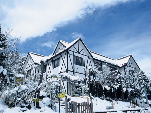 ポンドテェイルの白銀の外観