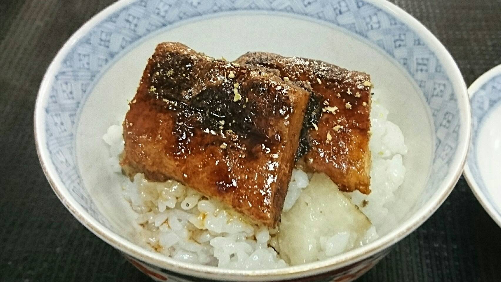 精進ウナギの蒲焼き丼