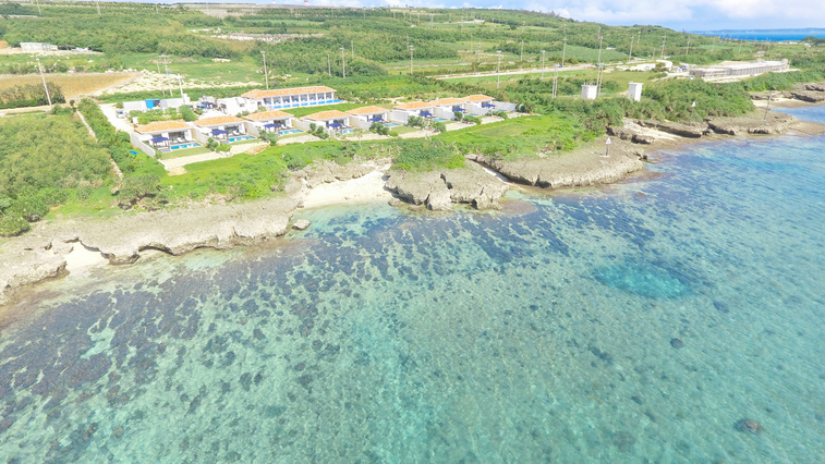 *【外観/全景】全敷地8.300平方メートルという広大な楽園『紺碧』は8棟だけの至極ヴィラリゾート