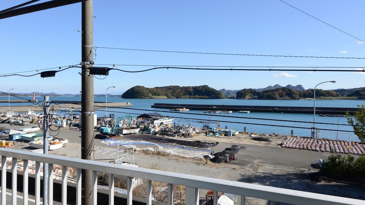 *【部屋からの景色】お部屋のベランダで潮風を浴びながら、天草の自然をご満喫ください♪