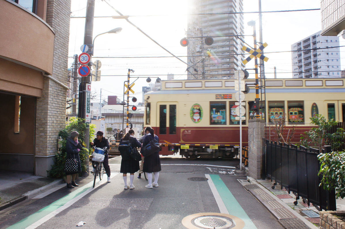 最寄り駅の荒川一中前駅