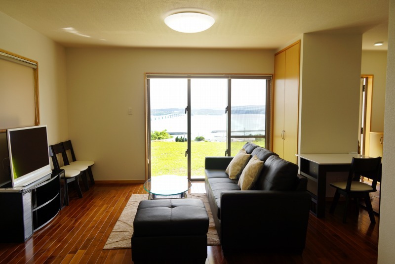 Kourijima Villa Nagomi Located in Nakijin, Kourijima Villa Nagomi is a perfect starting point from which to explore Okinawa. Featuring a satisfying list of amenities, guests will find their stay at the property a comfortabl
