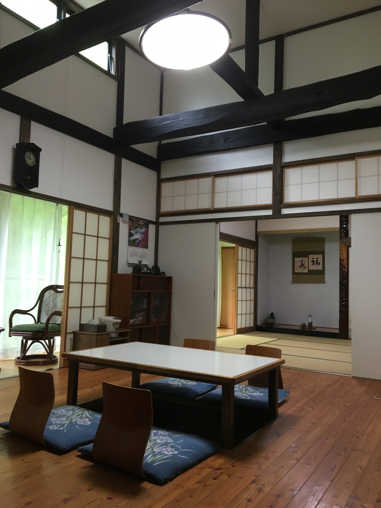 共用リビング(母屋）