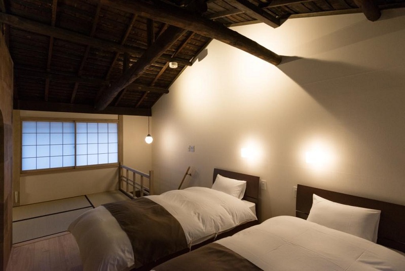 Machiya Residence Inn Kaichi Kakishibuan Located in Central Kyoto, Machiya Residence Inn Kaichi Kakishibuan is a perfect starting point from which to explore Kyoto. Offering a variety of facilities and services, the property provides all you