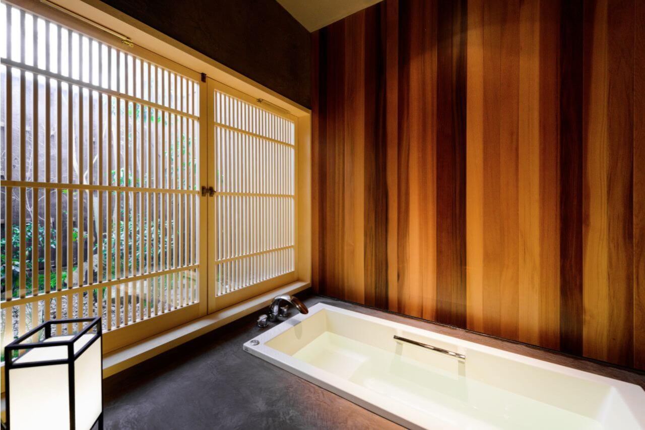 Machiya Residence Inn Choya Chawanzaka Nagaya Chawanzaka is conveniently located in the popular Kyoto area. The property offers a high standard of service and amenities to suit the individual needs of all travelers. Service-minded staff wi