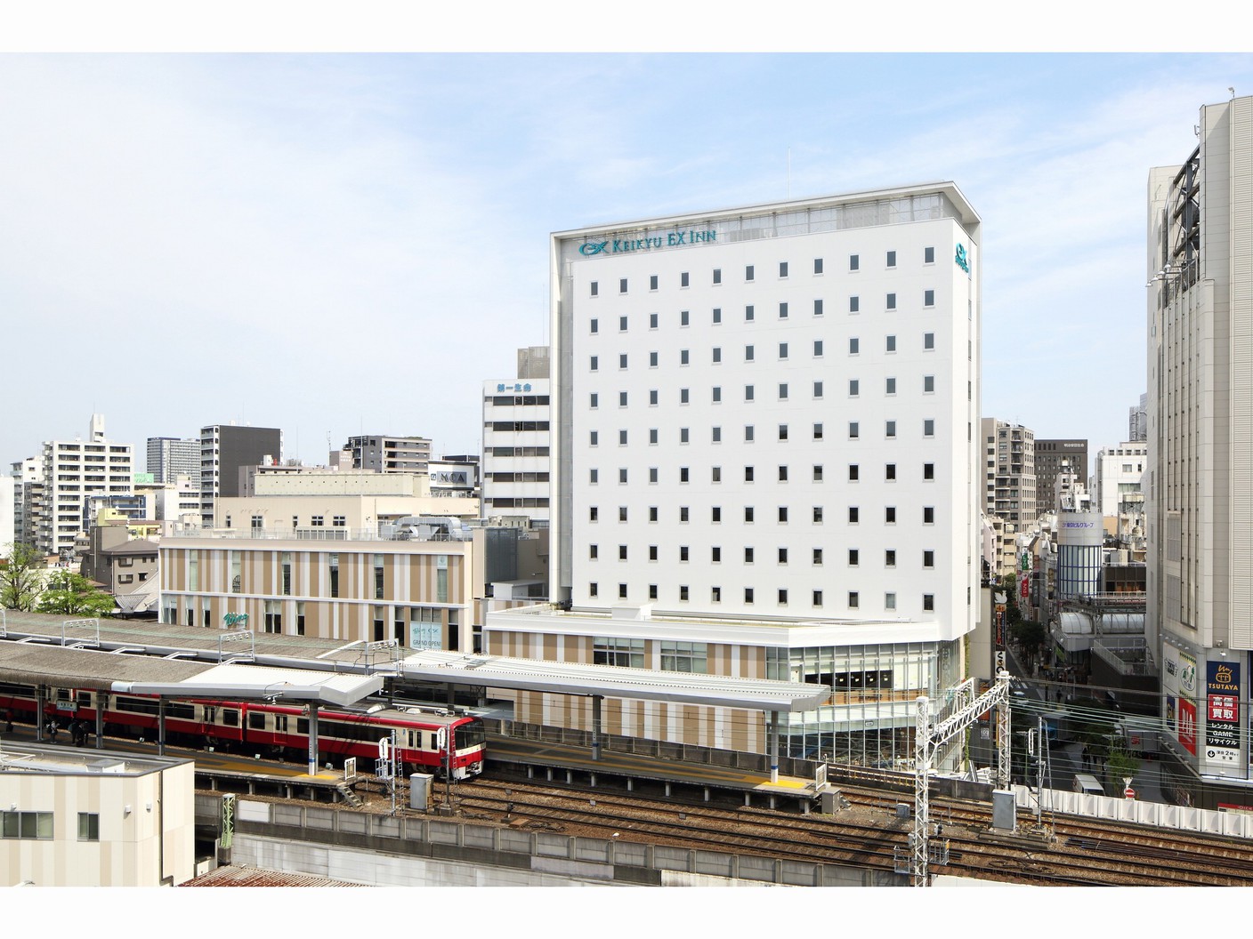 【外観】京急川崎駅中央改札より直結。駅ビル「Wing川崎」3階にフロントがございます。