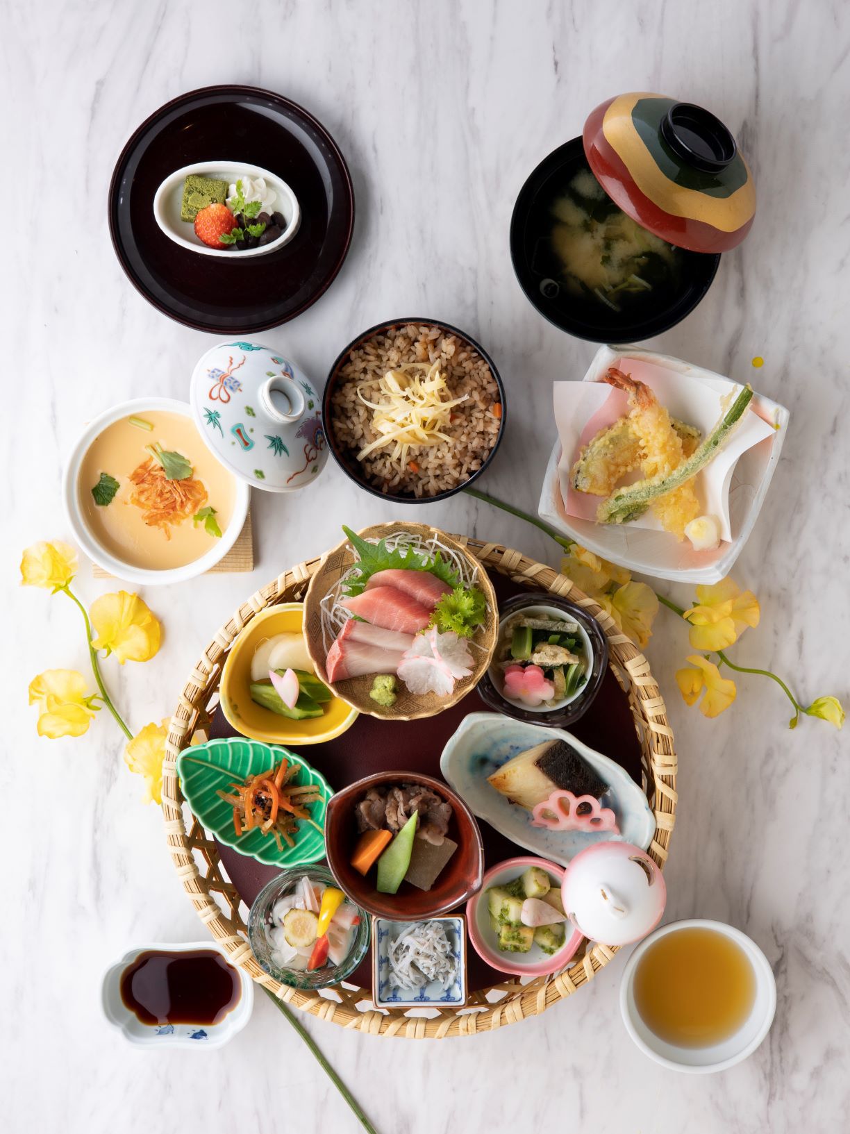 日本料理「漁火」春の籠ランチ