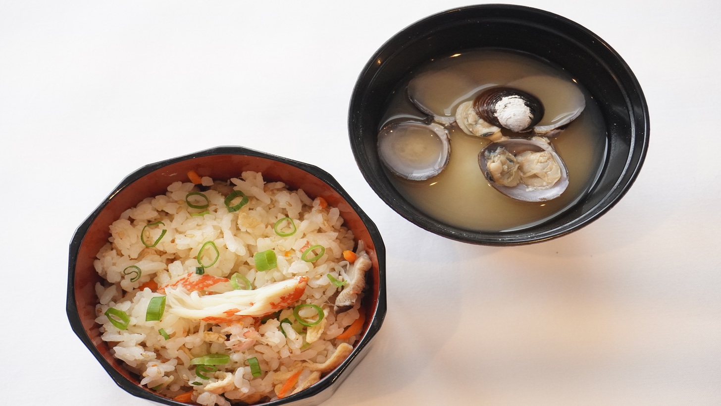 ご当地逸品『カニ飯』&『網走湖産しじみの味噌汁