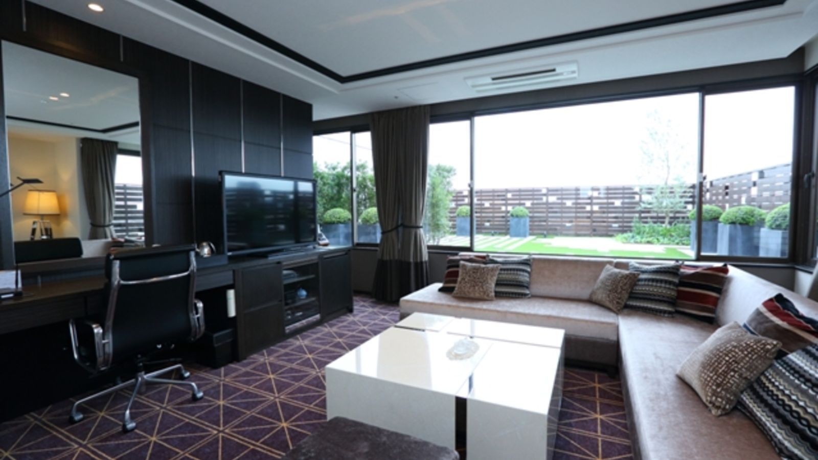 701リビングから