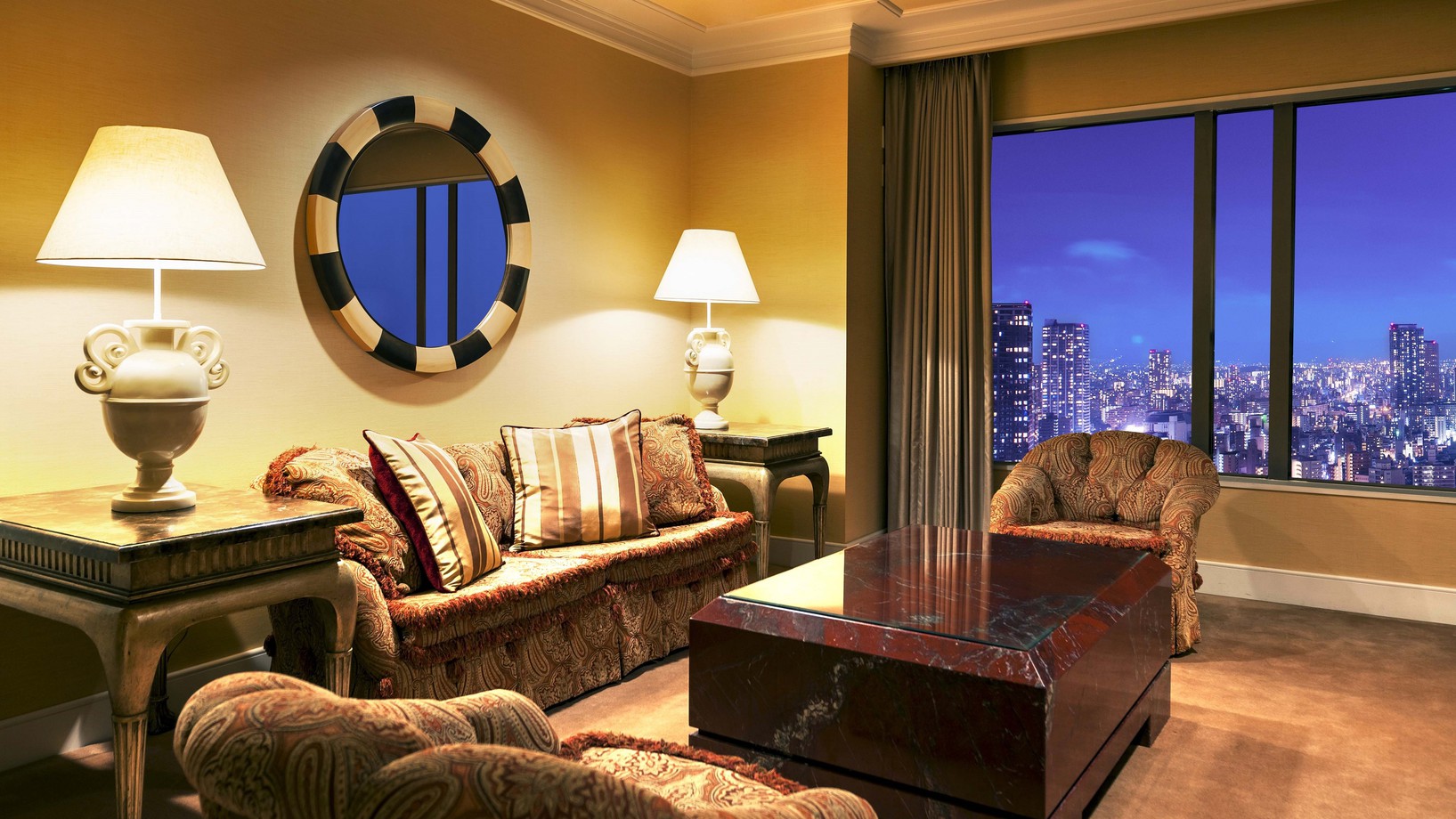 【クラブフロア】最上階34階クラブエグゼクティブスイート（リビング）