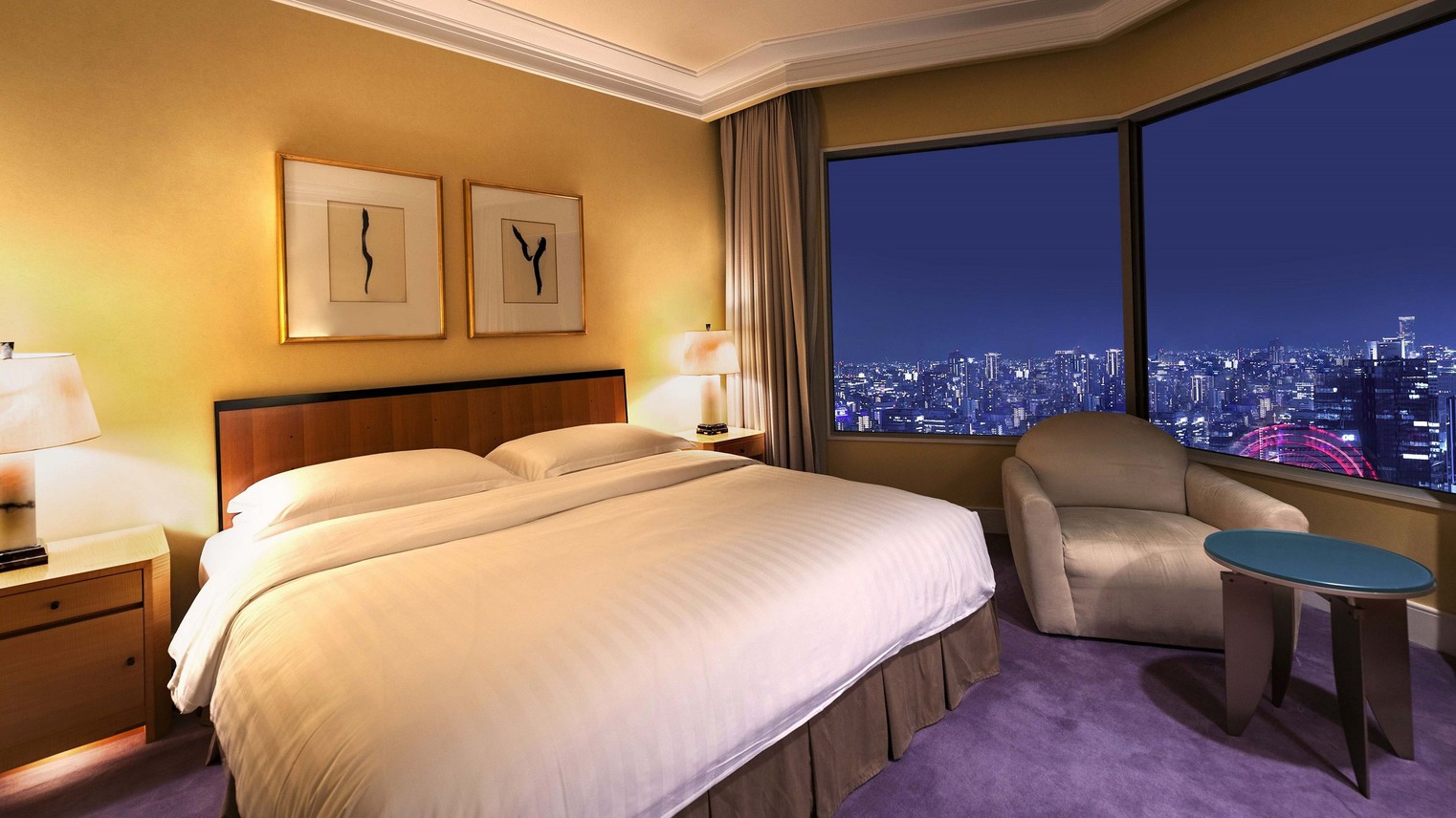 【クラブフロア】最上階34階クラブシニアスイート（ベッドルーム）