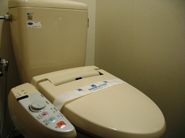 ウォシュレット付トイレ