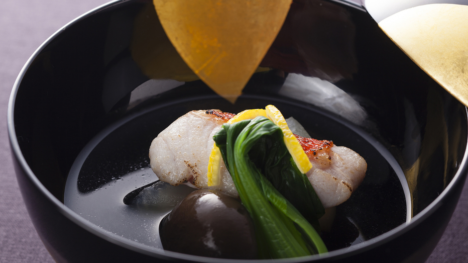 【日本料理「松風」】素材を吟味した旬を愛でる伝統的な日本料理を。
