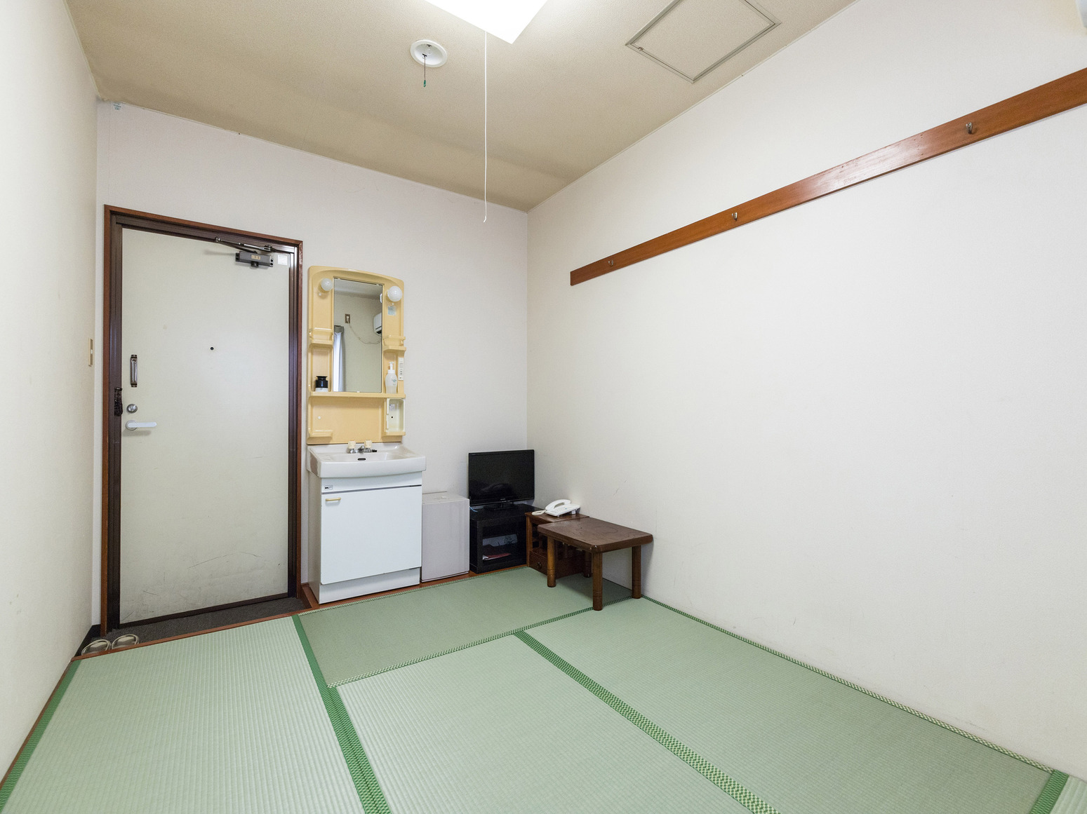 和室1名様向け（バストイレなし） ※シンプルなお部屋で快適にお過ごし頂けます♪