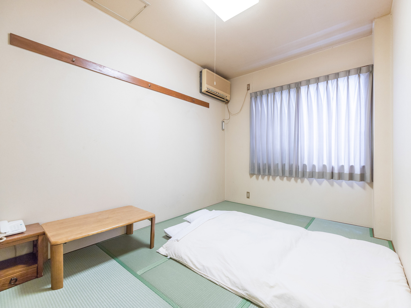 和室1名様向け（バストイレなし） ※シンプルなお部屋で快適にお過ごし頂けます♪