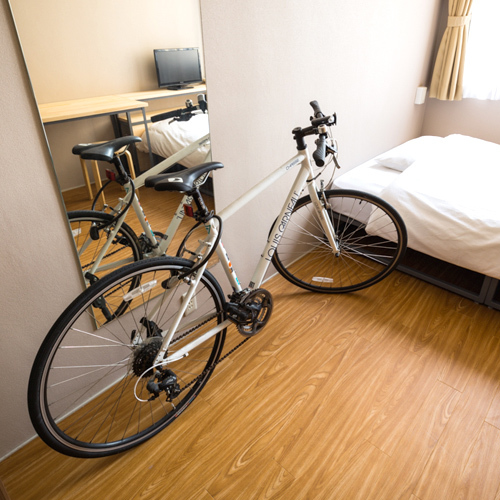客室に自転車持ち込み可能です