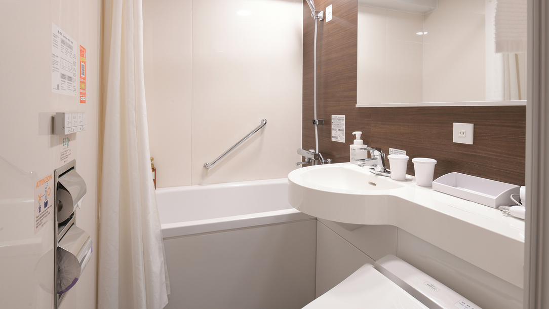 ダブルルーム：浴室