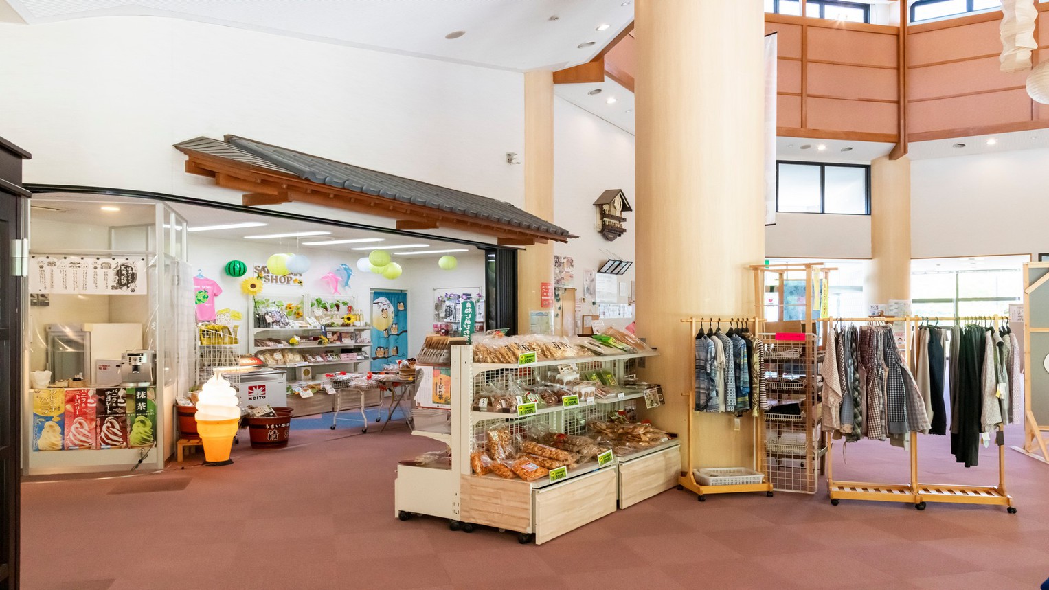 【売店】衣服も取り扱っております