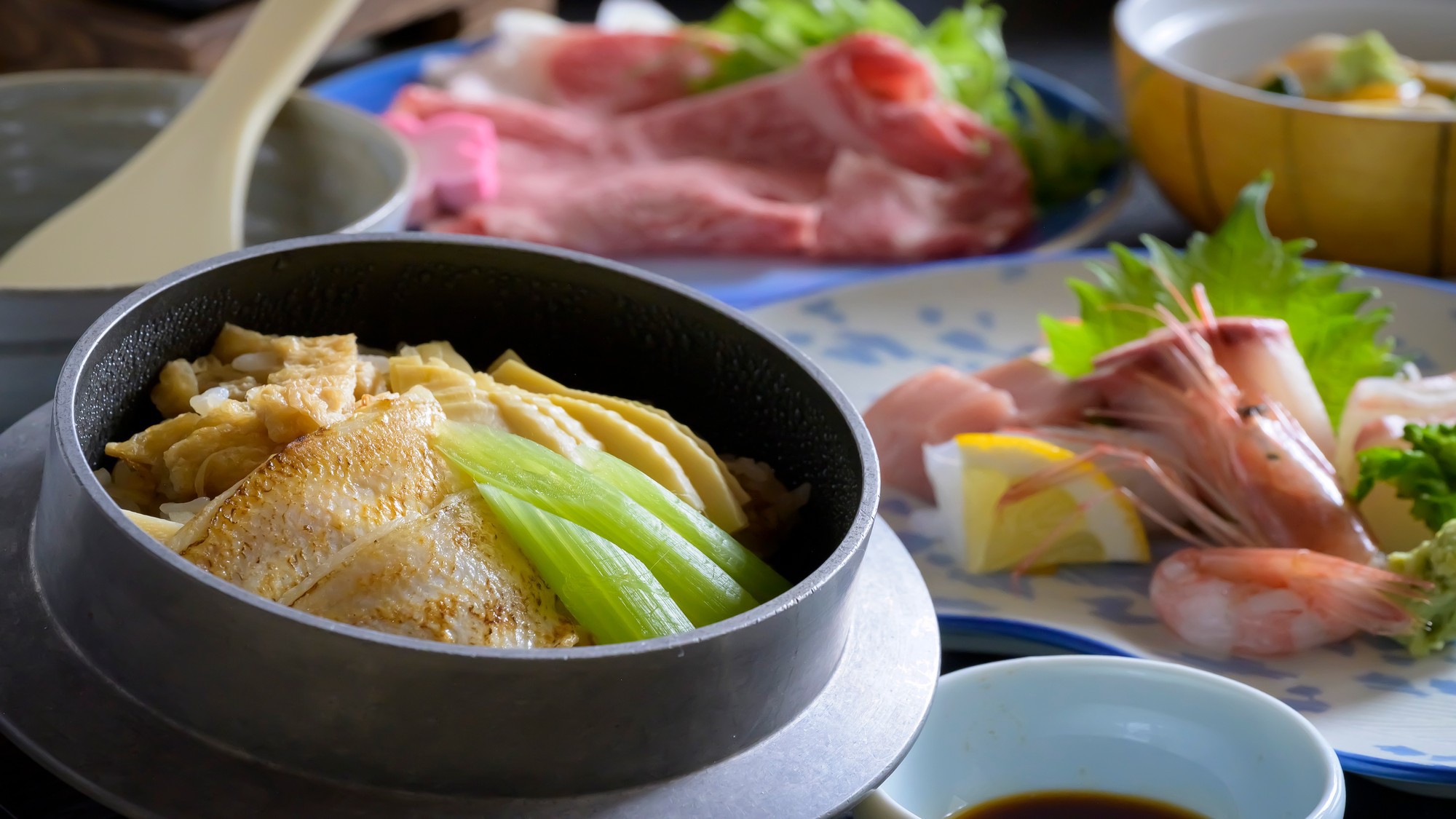 香り高いのどぐろと春の味覚たけのこと山菜を釜飯をご賞味ください
