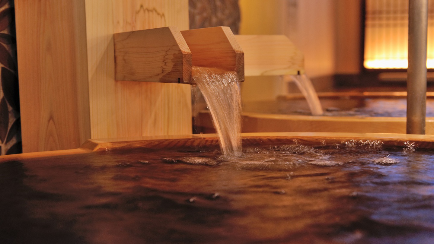 男性檜風呂（湯温41〜42℃）