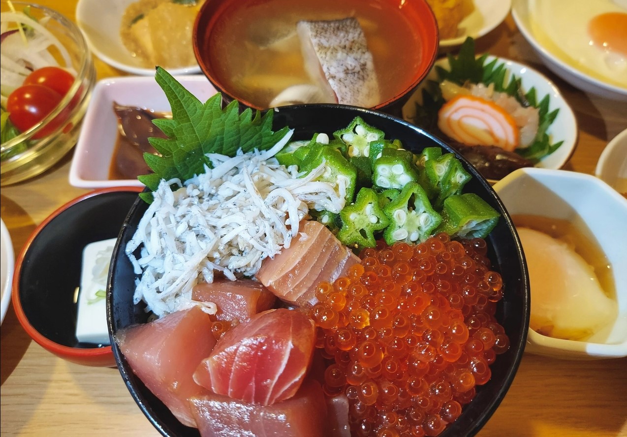 海鮮丼