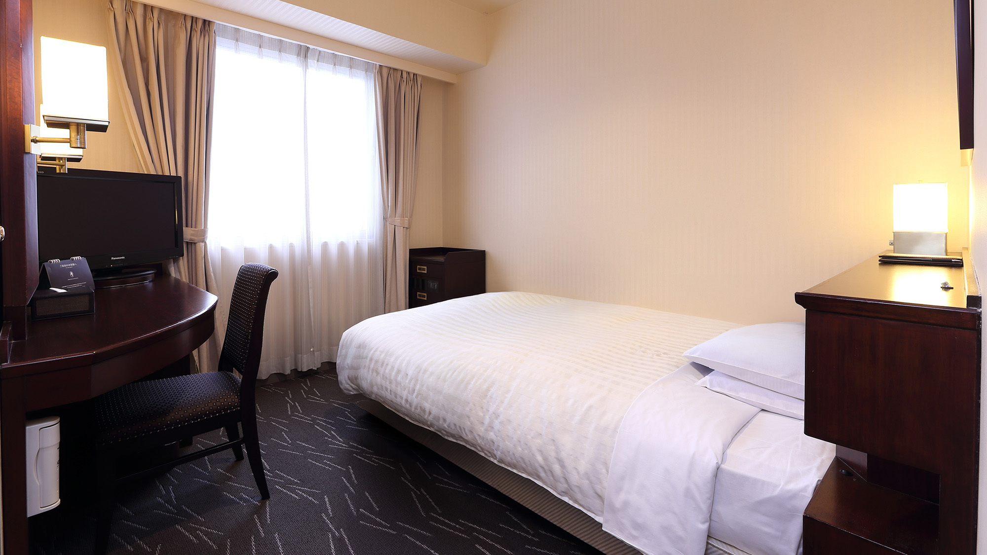 SINGLE / ビジネス シングル -14㎡- (ベッド幅: 120cm×;200cm 1台)