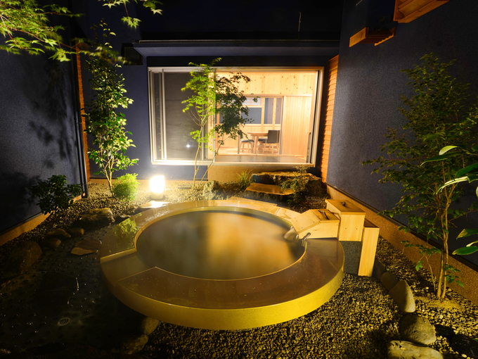 Shosei no Yado Shinan Shosei no Yado Shinan is conveniently located in the popular Beppu area. The property offers a wide range of amenities and perks to ensure you have a great time. Free Wi-Fi in all rooms are on the lis