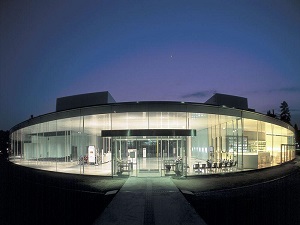 金沢市内金沢21世紀美術館の夜景