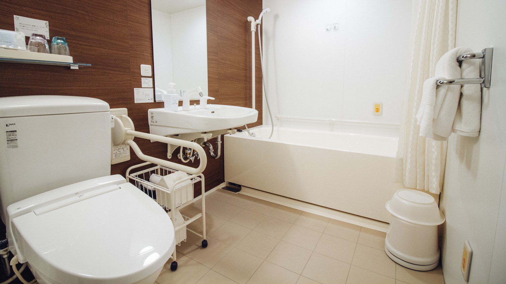 バスルーム（ユニバーサルルーム）