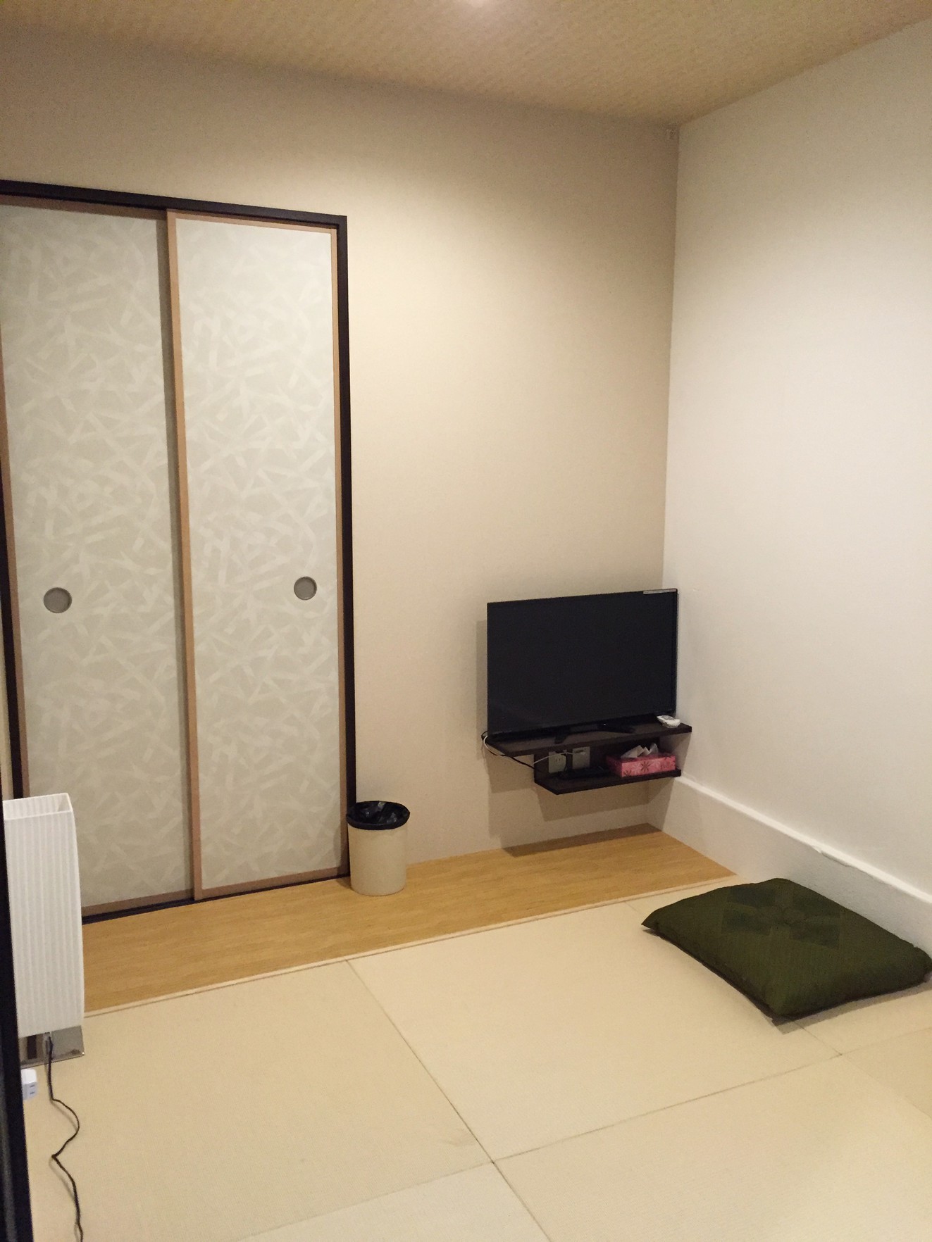 Hale Temari Kyoto Rokujo in Japan - Room Deals, Photos
