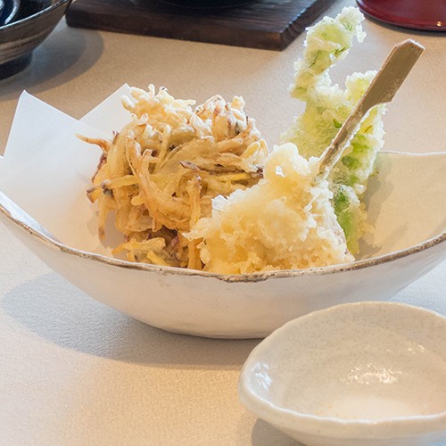 *【お料理】夕食：季節の揚げ物旨みがぎゅ〜っ！