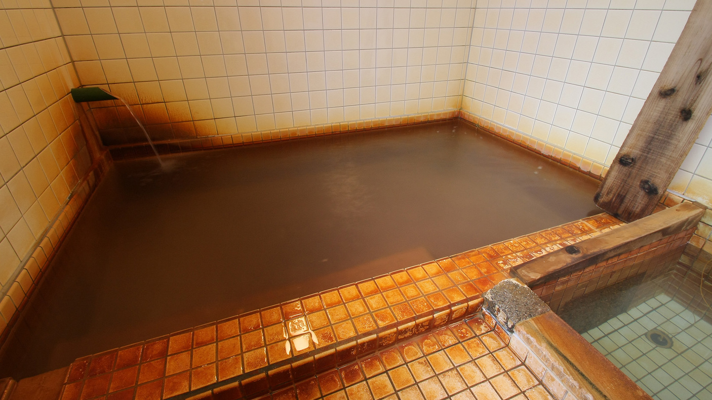 *温泉／増富温泉は日本三大ラジウム温泉のひとつ。力強い源泉をかけ流しにしております！