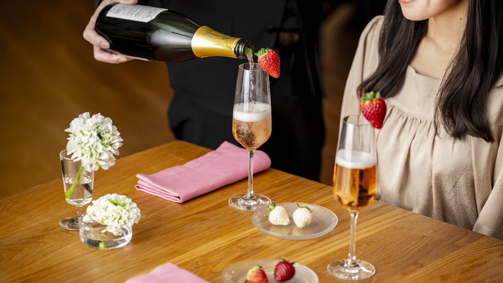 希少いちごとNAGANOWINEのペアリングディナー