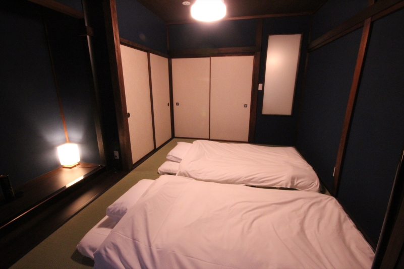 館内